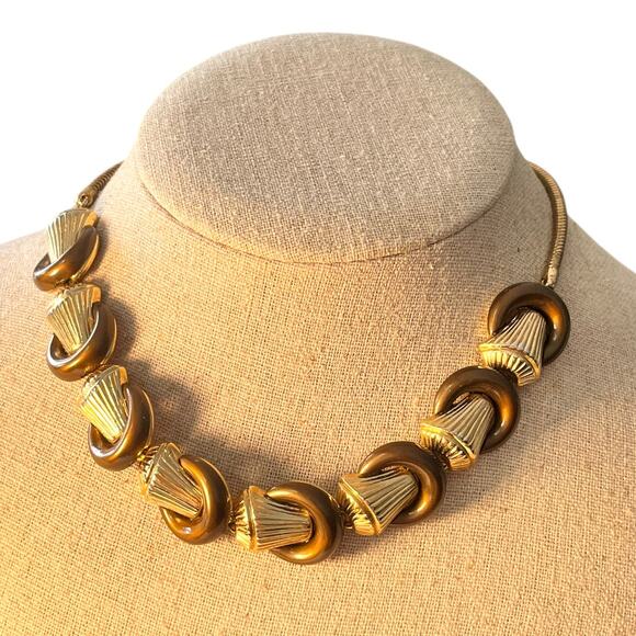 Trifari Jewelry - Vintage Trifari Womens Gold Tone Chocker Necklace Brown Mid Century